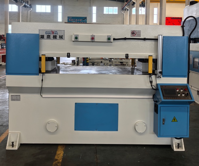 300T裁斷機發貨上?？蛻艄S